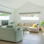 Hyde Park Lane Villa *