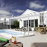 Villa Hyde Park Lane *