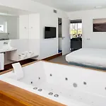 Villa Hyde Park Lane